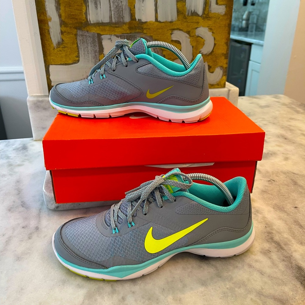 Nike Flex - New in Box